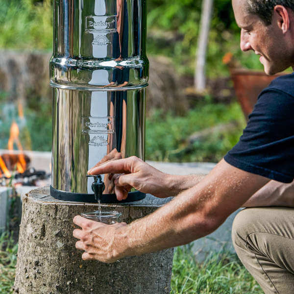 Choisir un purificateur d'eau Berkey® ou une carafe filtrante ?